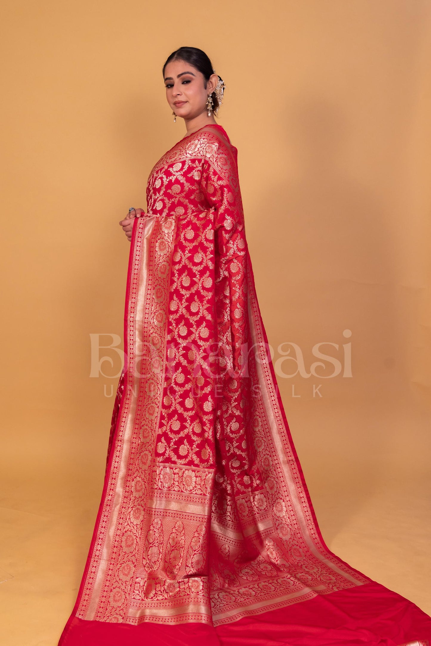 Red Banarasi katan silk handloom saree