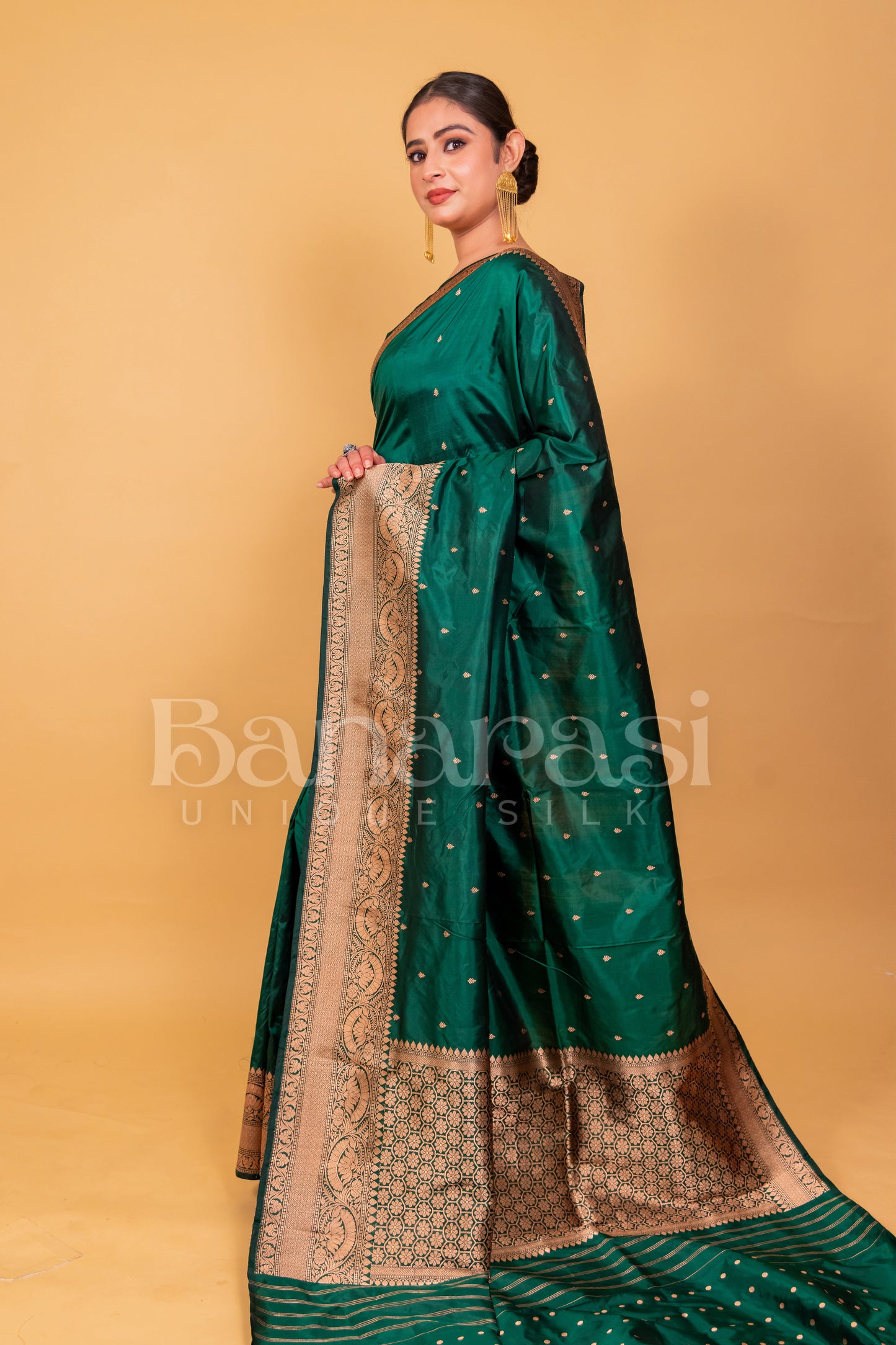 Green Pure Katan Silk Banarasi Handloom Saree - All Over butiWork