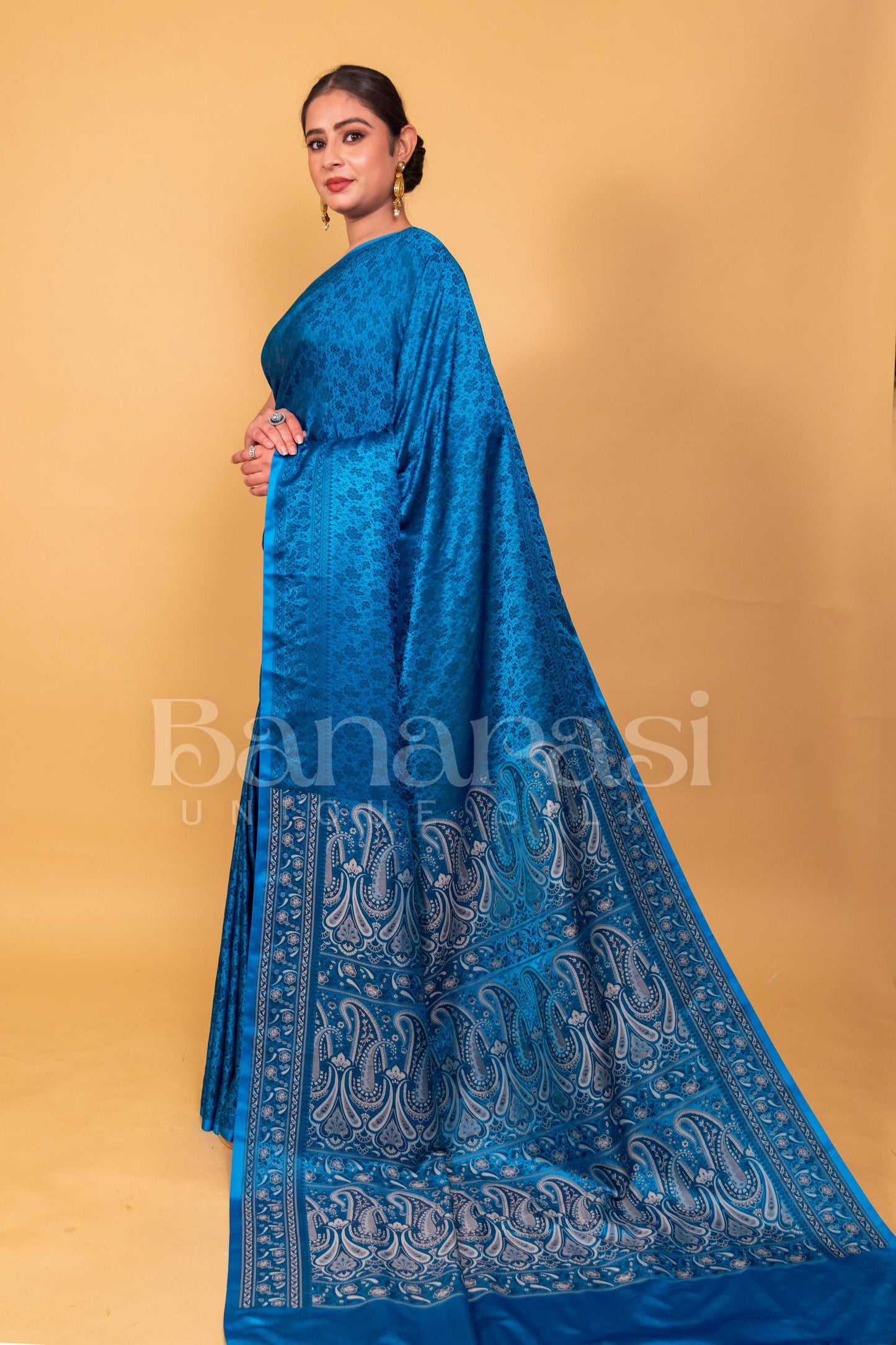 A Beautiful Ocean Blue Banarasi jamevar tanchui Saree